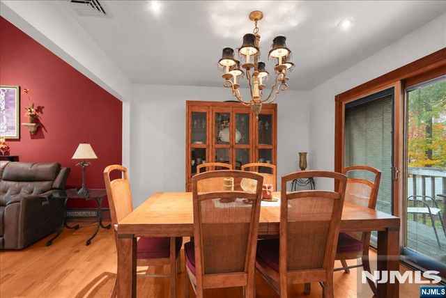 20 Wesley Drive, West Milford, NJ 07480