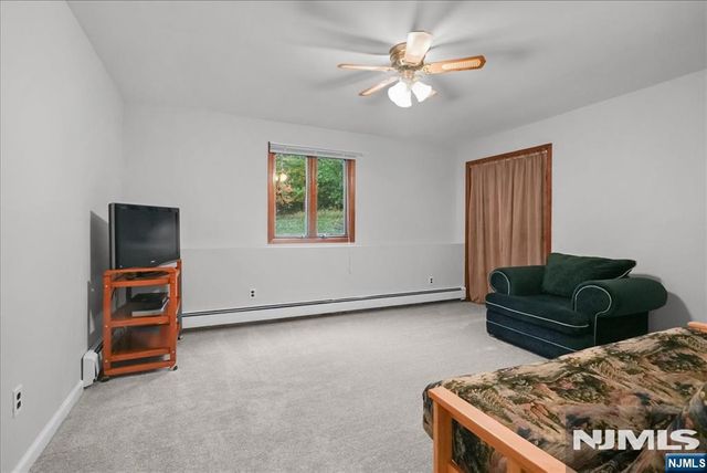20 Wesley Drive, West Milford, NJ 07480