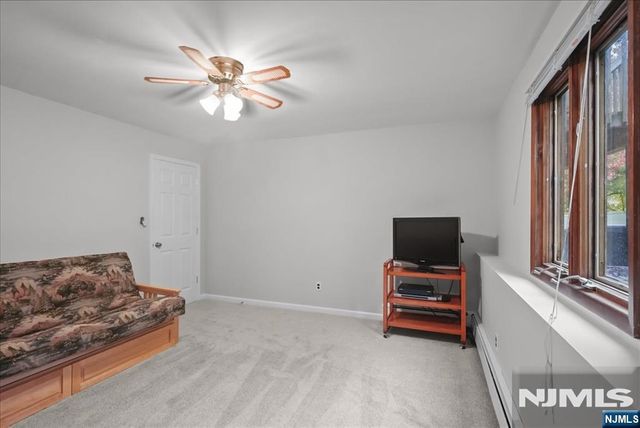 20 Wesley Drive, West Milford, NJ 07480