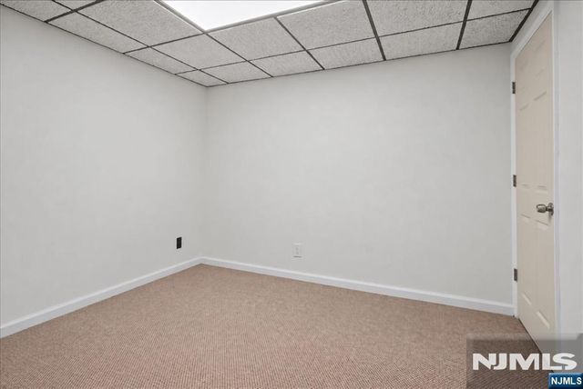 20 Wesley Drive, West Milford, NJ 07480