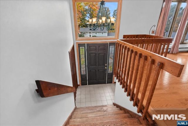 20 Wesley Drive, West Milford, NJ 07480