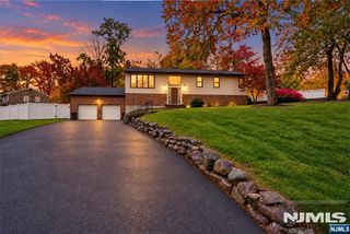 20 Wesley Drive, West Milford, NJ 07480