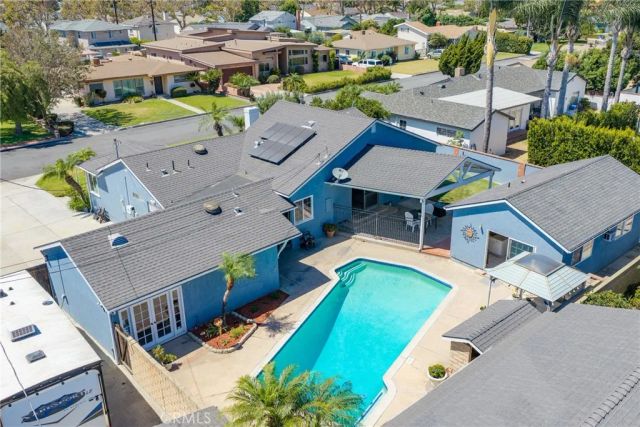 9612 La Reina, Downey, CA 90240
