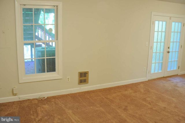 12143 ABBEY GLEN CT, Woodbridge, VA 22192