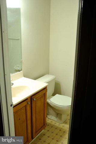 12143 ABBEY GLEN CT, Woodbridge, VA 22192