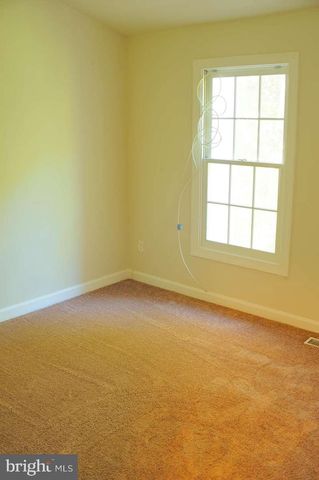 12143 ABBEY GLEN CT, Woodbridge, VA 22192