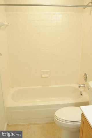 12143 ABBEY GLEN CT, Woodbridge, VA 22192