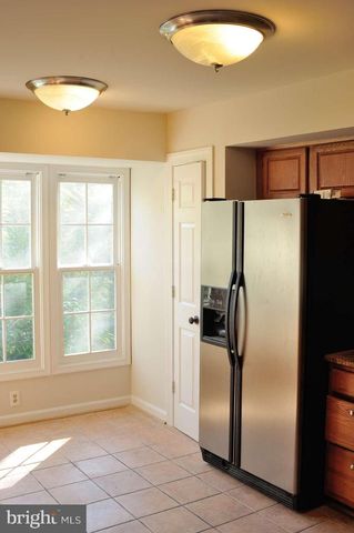 12143 ABBEY GLEN CT, Woodbridge, VA 22192