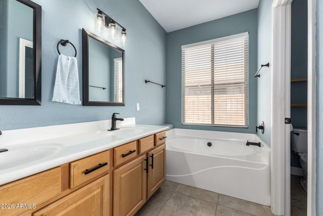 3568 E BRUCE Avenue, Gilbert, AZ 85234