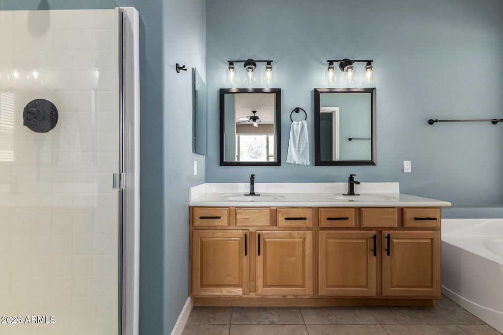 Image 17 of property listing at 3568 E BRUCE Avenue, Gilbert, AZ 85234