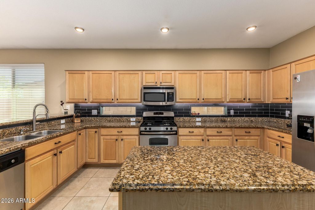 Image 6 of property listing at 3568 E BRUCE Avenue, Gilbert, AZ 85234