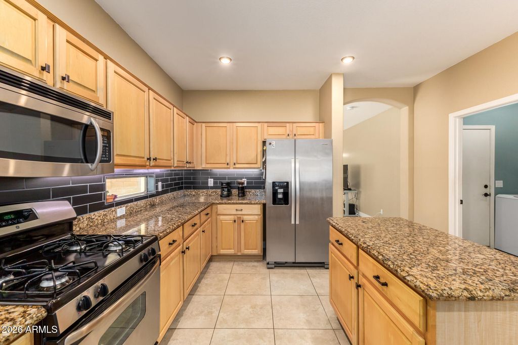 Image 8 of property listing at 3568 E BRUCE Avenue, Gilbert, AZ 85234