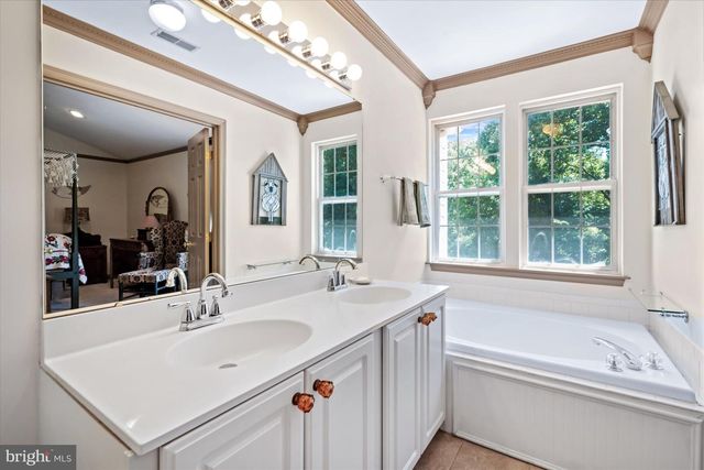 134 YARDLEY PL, Hockessin, DE 19707