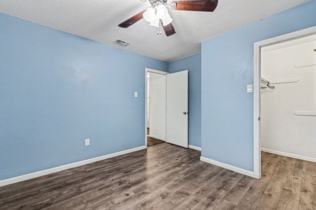 525 Rawls Circle, Irving, TX 75061