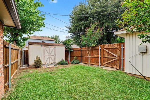 525 Rawls Circle, Irving, TX 75061