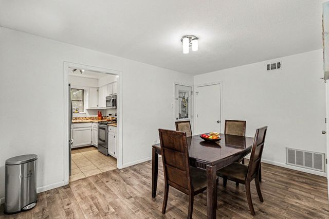 525 Rawls Circle, Irving, TX 75061