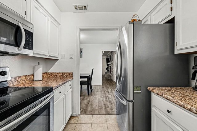 525 Rawls Circle, Irving, TX 75061