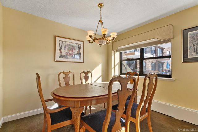 100 Diplomat Drive 5H, Mount Kisco, NY 10549