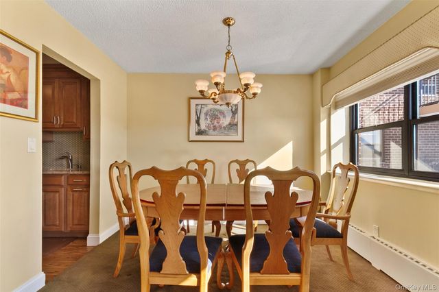 100 Diplomat Drive 5H, Mount Kisco, NY 10549