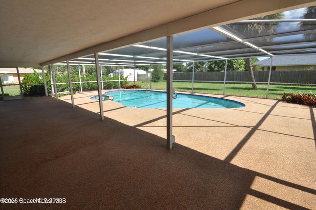 501 N Palm Avenue N, Indialantic, FL 32903