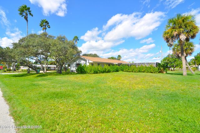 501 N Palm Avenue N, Indialantic, FL 32903