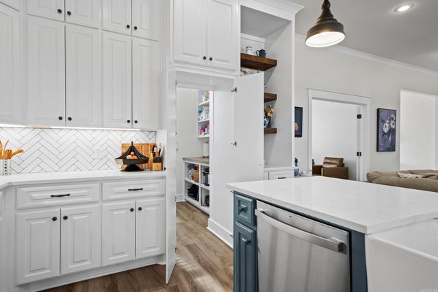 31 Brookeview Dr, Greenbrier, AR 72058