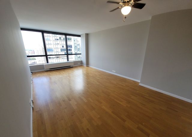 5415 N SHERIDAN Road 2009, Chicago, IL 60640
