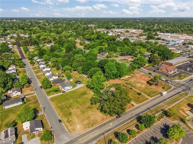 513 S Graham Hopedale Road, Burlington, NC 27217