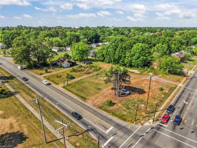 513 S Graham Hopedale Road, Burlington, NC 27217