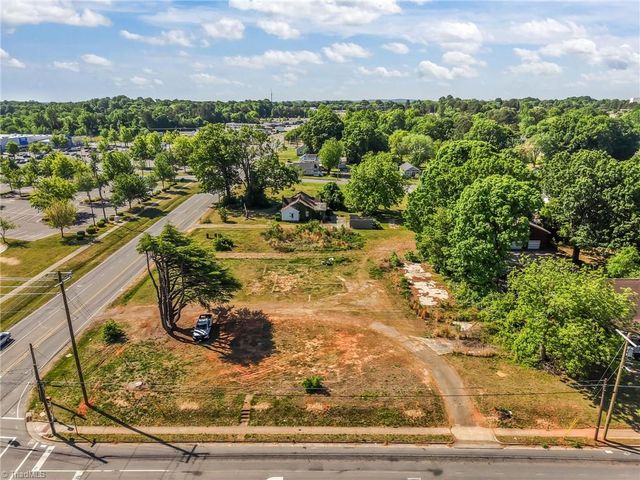 513 S Graham Hopedale Road, Burlington, NC 27217