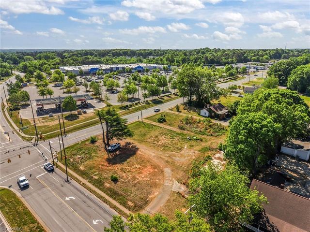 513 S Graham Hopedale Road, Burlington, NC 27217