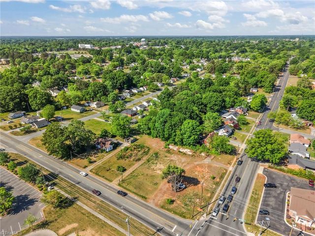 513 S Graham Hopedale Road, Burlington, NC 27217