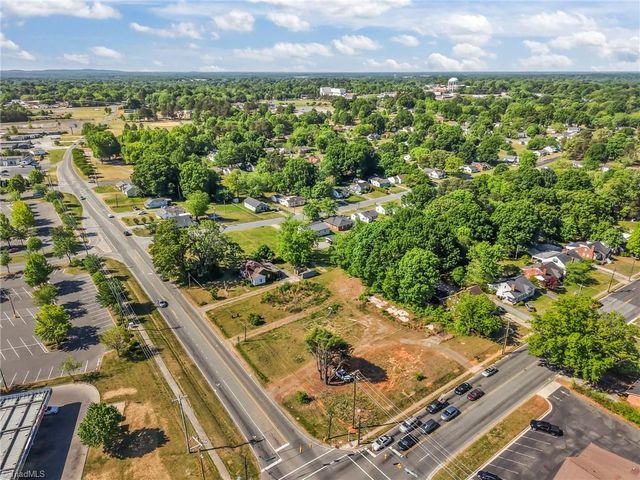 513 S Graham Hopedale Road, Burlington, NC 27217