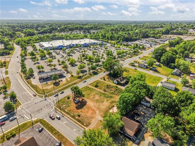 513 S Graham Hopedale Road, Burlington, NC 27217