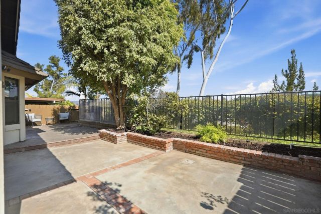 1137 Brewley, Vista, CA 92081
