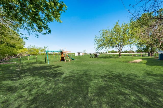 5893 Fm 1827, Mckinney, TX 75071