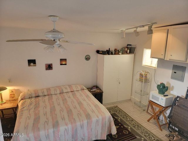 220 E MESQUITE Drive, Florence, AZ 85132