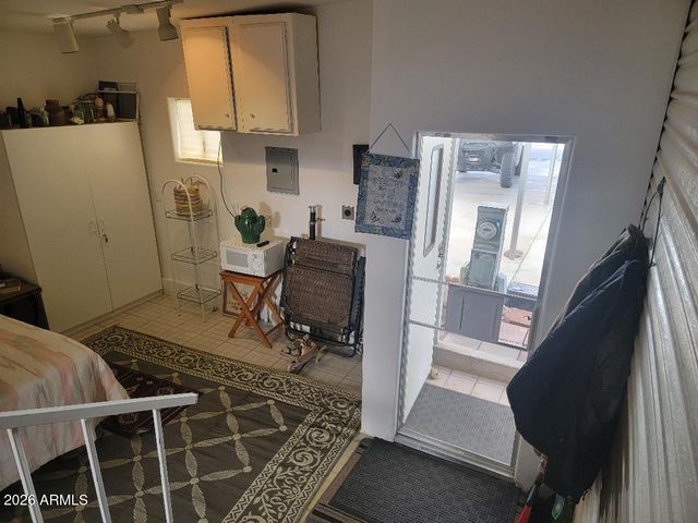 220 E MESQUITE Drive, Florence, AZ 85132