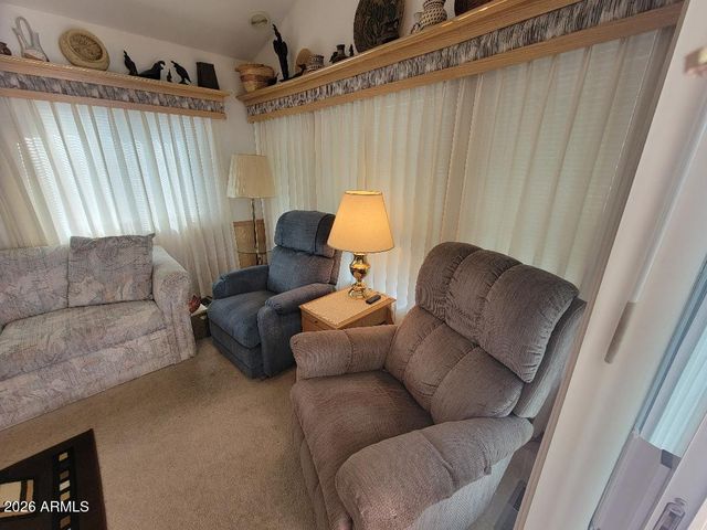 220 E MESQUITE Drive, Florence, AZ 85132