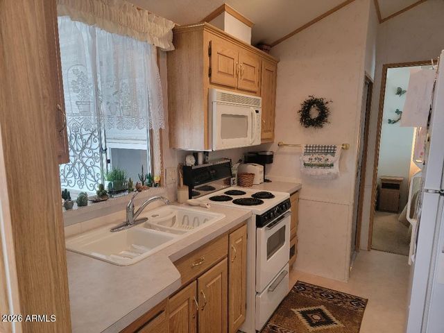 220 E MESQUITE Drive, Florence, AZ 85132