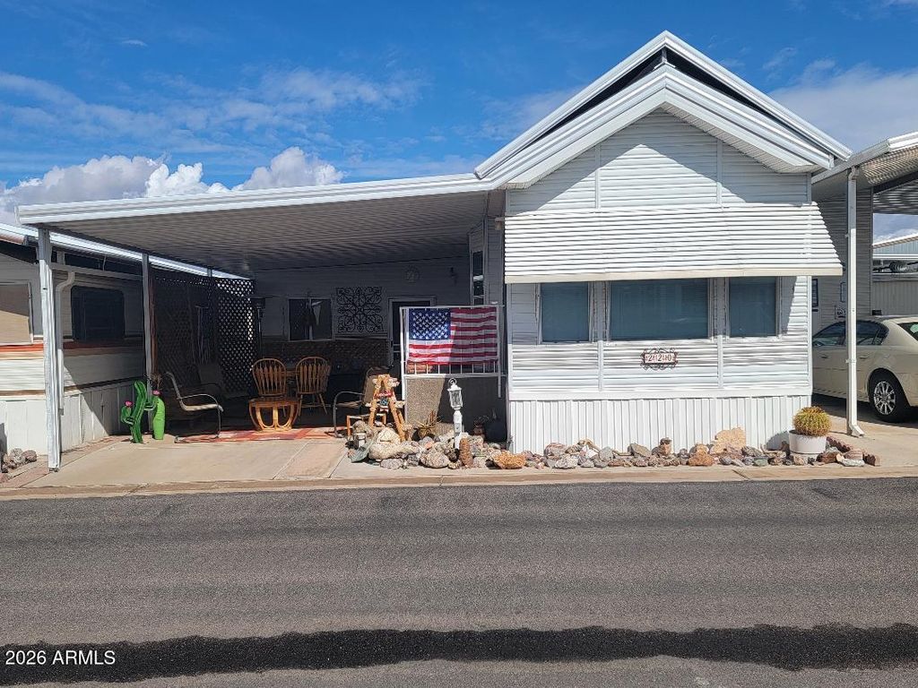 220 E MESQUITE Drive, Florence, AZ 85132