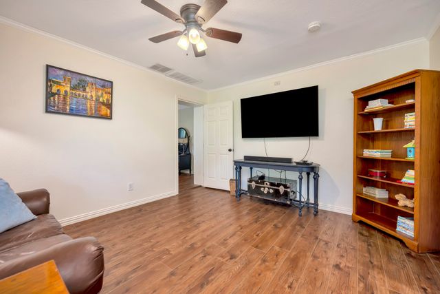 26 Rancho Drive N, Fort Worth, TX 76244