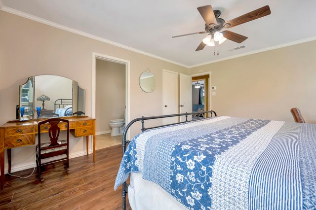 26 Rancho Drive N, Fort Worth, TX 76244