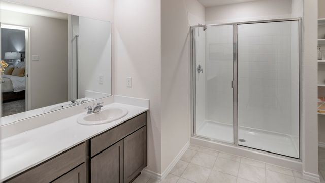 3304 Charleston Drive, Ennis, TX 75119