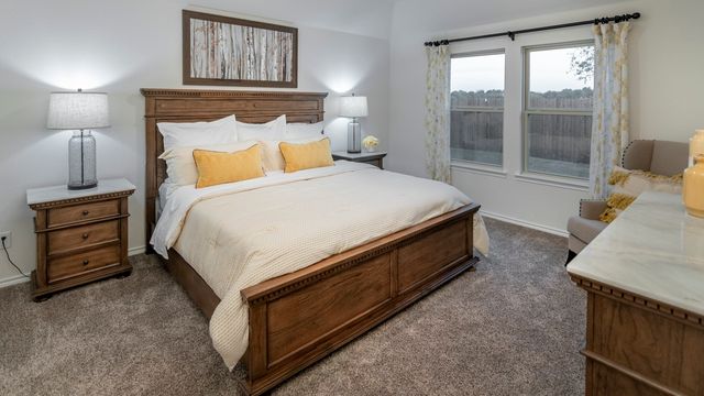 3304 Charleston Drive, Ennis, TX 75119