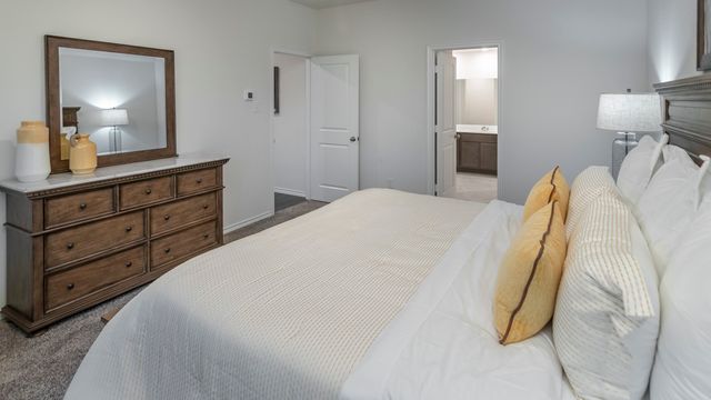 3304 Charleston Drive, Ennis, TX 75119