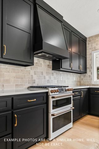 1868 S 13th Street, Ozark, MO 65721
