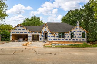 1868 S 13th Street, Ozark, MO 65721