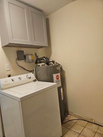 5531 S 37th Street, Greenacres, FL 33463