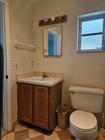 5531 S 37th Street, Greenacres, FL 33463